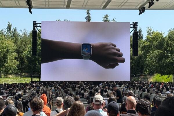watchOS 26: Apple Giới Thiệu Cử Chỉ "Lắc Cổ Tay" (Wrist Flick) Để Bỏ Qua Thông Báo Gây Phiền Nhiễu
